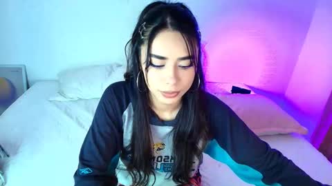 Snapshot of amyolimpo chatting on 5, 5, 2026 Amy ... Nice to meet u thumb up me please its important online show from 5, 5, 2026