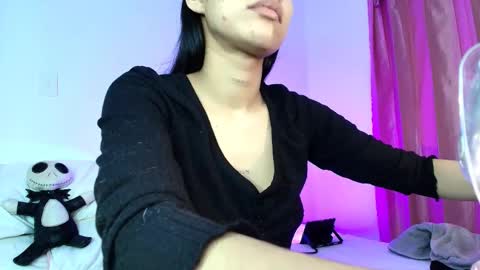 Snapshot of amyolimpo chatting on 10, 5, 2026 Amy ... Nice to meet u thumb up me please its important online show from 10, 5, 2026