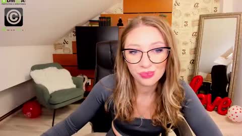 AmyRossie online show from 21, 2, 2025