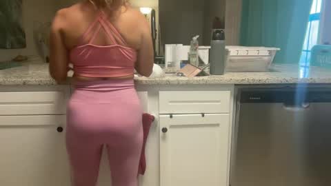 Snapshot of amysmilez chatting on 18, 9, 2025 Amy Smilez online show from 18, 9, 2025