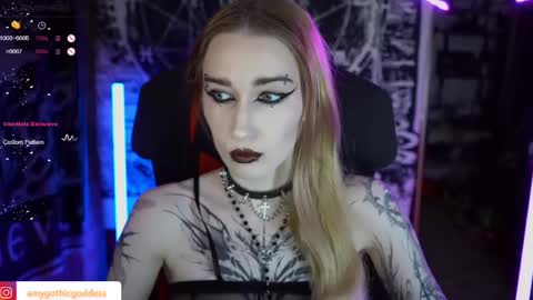 Snapshot of amywhitenessxx chatting on 3, 3, 2025 Amy switch Goddess divine Mistress online show from 3, 3, 2025