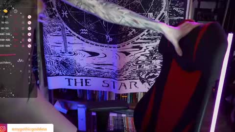 Snapshot of amywhitenessxx chatting on 5, 3, 2025 Amy switch Goddess divine Mistress online show from 5, 3, 2025