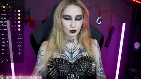Snapshot of amywhitenessxx chatting on 21, 11, 2025 Amy switch Goddess divine Mistress online show from 21, 11, 2025