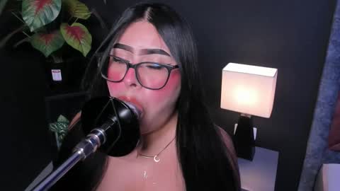 Snapshot of amywhitte_ chatting on 21, 3, 2026 amywhitte_ online show from 21, 3, 2026