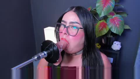 Snapshot of amywhitte_ chatting on 5, 4, 2026 amywhitte_ online show from 5, 4, 2026