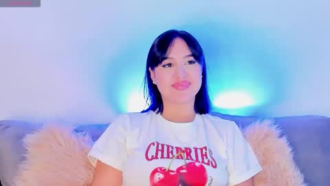 Snapshot of ana_levi chatting on 15, 12, 2025 Ana online show from 15, 12, 2025