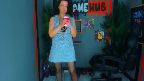 Snapshot of ana_mills chatting on 27, 3, 2026 Ana online show from 27, 3, 2026