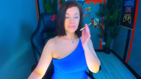 Snapshot of ana_mills chatting on 2, 4, 2026 Ana online show from 2, 4, 2026