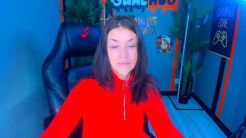 Snapshot of ana_mills chatting on 7, 5, 2026 Ana online show from 7, 5, 2026