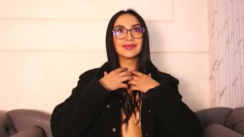   online show from 18, 3, 2026