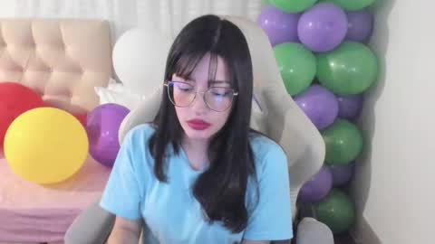 Snapshot of ana_ruuh chatting on 1, 11, 2025 Im anna but you can call me as you want online show from 1, 11, 2025