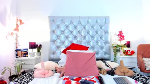 anaa_bellaa online show from 3, 1, 2025