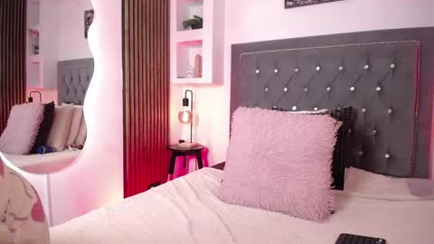 Snapshot of anaa_moon chatting on 23, 5, 2026 Ana Moon online show from 23, 5, 2026