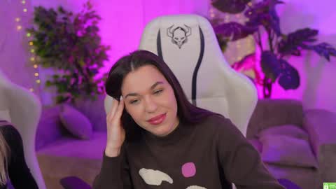 Sweet girls online show from 1, 2, 2025