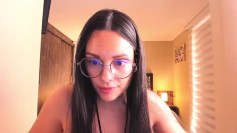 Anabel online show from 4, 2, 2025