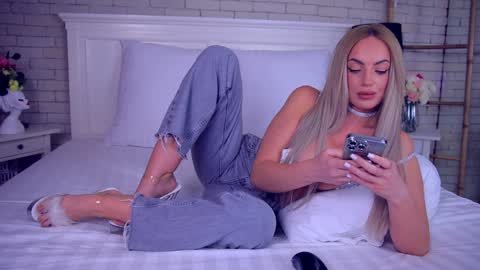 Snapshot of anabellastar chatting on 5, 2, 2025 anabellastar online show from 5, 2, 2025