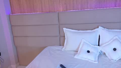 Snapshot of anabelleray chatting on 17, 9, 2025 anabelleray online show from 17, 9, 2025