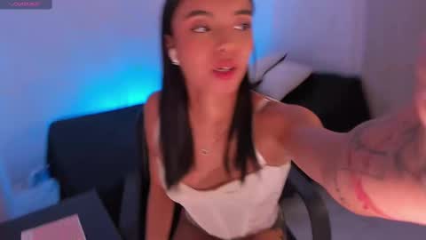 ANABEL WOLF  online show from 11, 3, 2025