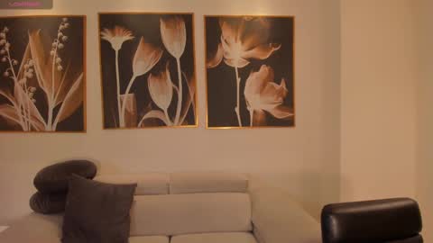 Ana  online show from 28, 2, 2025