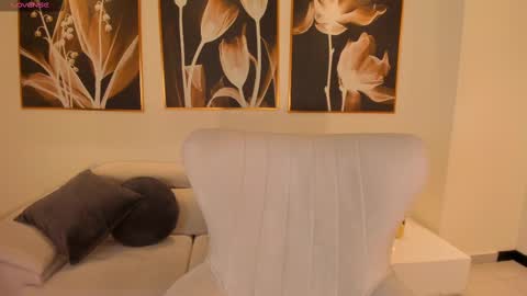 Ana  online show from 1, 3, 2025