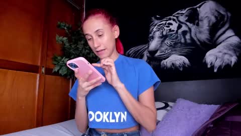 Snapshot of anahi__18 chatting on 5, 3, 2025 Anahi online show from 5, 3, 2025