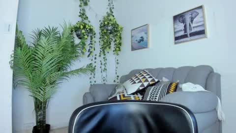 Snapshot of anahi__18 chatting on 12, 3, 2025 Anahi online show from 12, 3, 2025