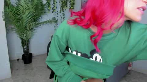 Snapshot of anahi__18 chatting on 12, 3, 2025 Anahi online show from 12, 3, 2025