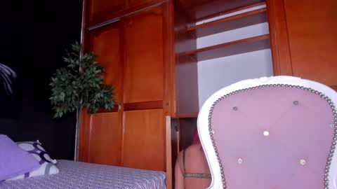 Snapshot of anahi__18 chatting on 13, 10, 2025 Anahi online show from 13, 10, 2025