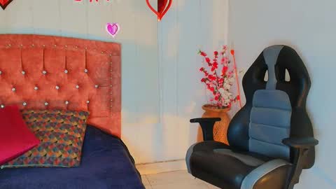 Snapshot of anahiblue04 chatting on 18, 2, 2025 Anahi online show from 18, 2, 2025