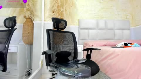 Im Sara  online show from 9, 4, 2026