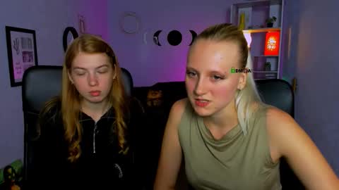 Snapshot of anais_boom chatting on 12, 9, 2025 Anais online show from 12, 9, 2025
