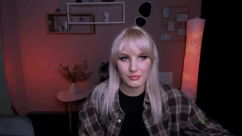 Snapshot of anais_boom chatting on 23, 10, 2025 Anais online show from 23, 10, 2025