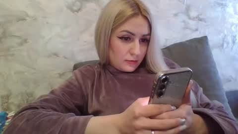 analqueen2024 online show from 1, 3, 2025