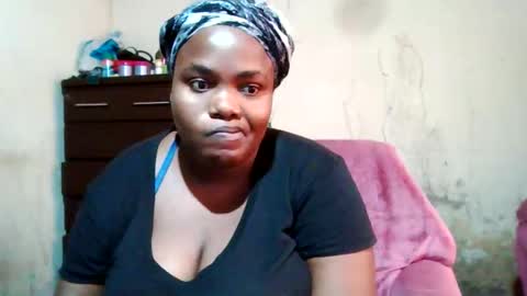 Snapshot of analslut1987 chatting on 17, 11, 2025 analslut1987 online show from 17, 11, 2025