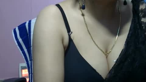 Snapshot of anamika794088 chatting on 17, 12, 2024 anamika794088 online show from 17, 12, 2024