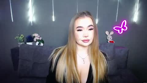 anastacyyellig online show from 24, 4, 2026