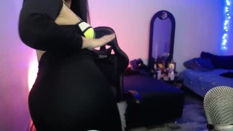 Jennyfer.... but u can say me Anastasia online show from 12, 2, 2025