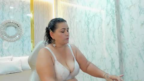 Snapshot of anavelvett chatting on 13, 1, 2026 Ana Velvett online show from 13, 1, 2026