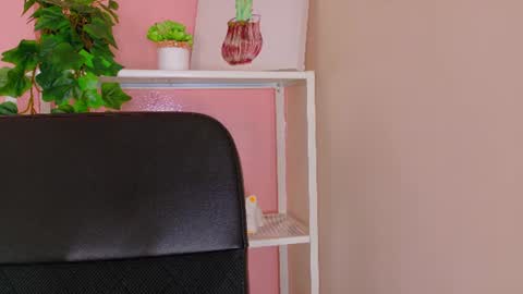 Snapshot of anavicc__ chatting on 10, 7, 2026 Kendra online show from 10, 7, 2026