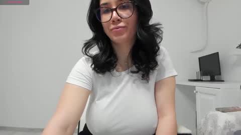Snapshot of anayscaandy chatting on 30, 4, 2026 Andreea online show from 30, 4, 2026