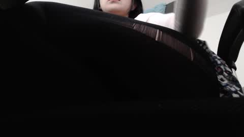   online show from 3, 2, 2025