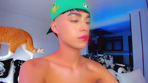 Snapshot of anddy_grey1 chatting on 21, 1, 2025 Dani 3 online show from 21, 1, 2025