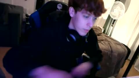 Snapshot of andertwink chatting on 7, 6, 2026 andertwink online show from 7, 6, 2026