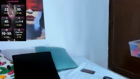 Andrea online show from 4, 12, 2025