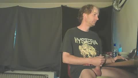 Snapshot of andi1010 chatting on 10, 5, 2026 andi101 online show from 10, 5, 2026