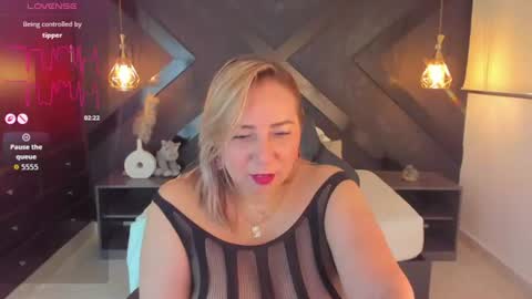 Snapshot of andre_soto_ chatting on 24, 7, 2026 A N D R E online show from 24, 7, 2026