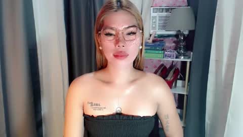 andrea06121998 online show from 7, 2, 2026