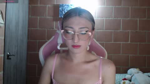 Snapshot of andrea_camila chatting on 13, 3, 2026 Andrea online show from 13, 3, 2026