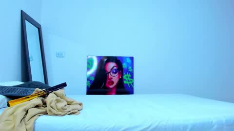 Andrea Cherry online show from 19, 9, 2025