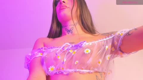 Andrea  online show from 5, 3, 2025